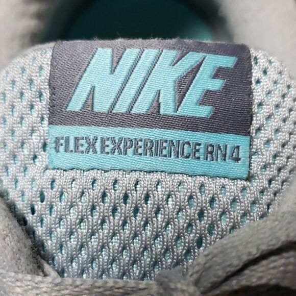 𝅺NIKE FLEX EXPERIENCE RUNNING SHOES, SIZE 11 - Picture 4 of 11